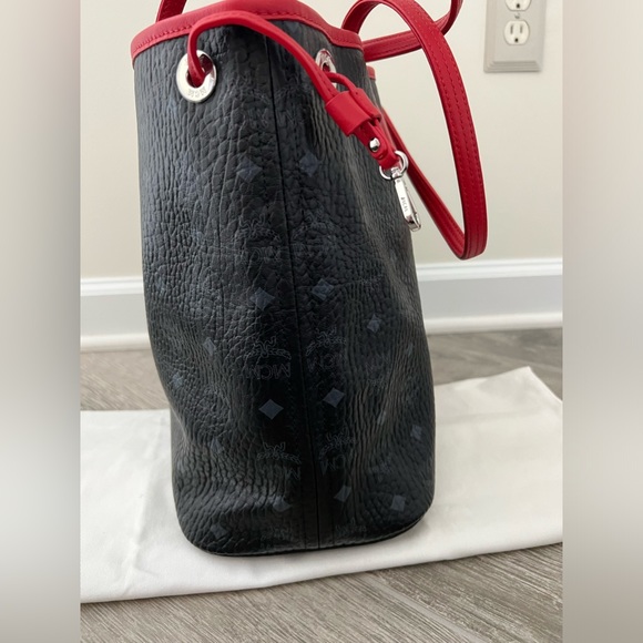 MCM tote - Picture 7 of 7